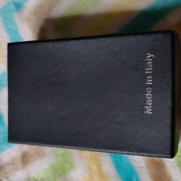 9. SeeMade in Italy Murano Glass Necklace on Leather Cord - Picture 3 of 4